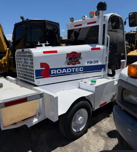 Roadtec FB-35 equipment graphics